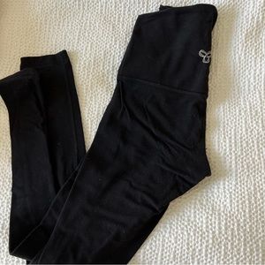 TNA Butter cheeky high rise legging